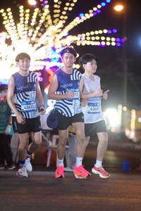 BIB: 05787, 258, 42633
                            <button type="button" onclick="openModal(23113634)" class="btn btn-primary btn-sm float-right btn-popup" data-toggle="modal" data-target=".modal-high-quality">
                        <i class="fas fa-shopping-cart"></i> Add to Cart
                    </button>
                                            <button type="button" onclick="isThisMe(23113634, true)" class="btn btn-success btn-sm float-right btn-popup btn-isme hidden" data-toggle="tooltip" data-placement="bottom" title="นี่คือรูปของคุณใช่ไหม คลิกที่นี่เพื่อเอาเข้าอัลบั้ม">
                        <i class="fas fa-plus"></i> Add to album
                    </button>
                    <button type="button" onclick="isThisMe(23113634, false)" class="btn btn-warning btn-sm float-right btn-popup btn-isnotme hidden">
                        <i class="fas fa-ban"></i> Remove from album
                    </button>